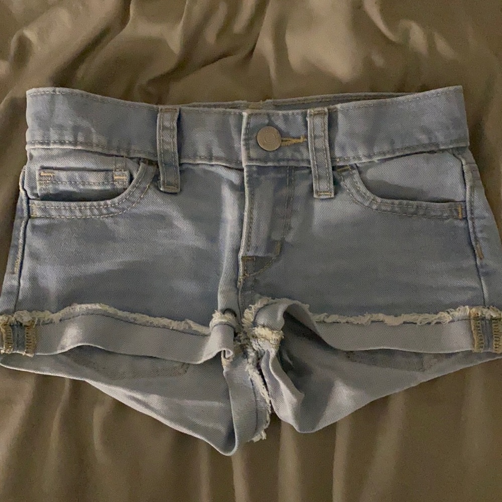 light wash shorts from old navy worn 2 times.its very very small